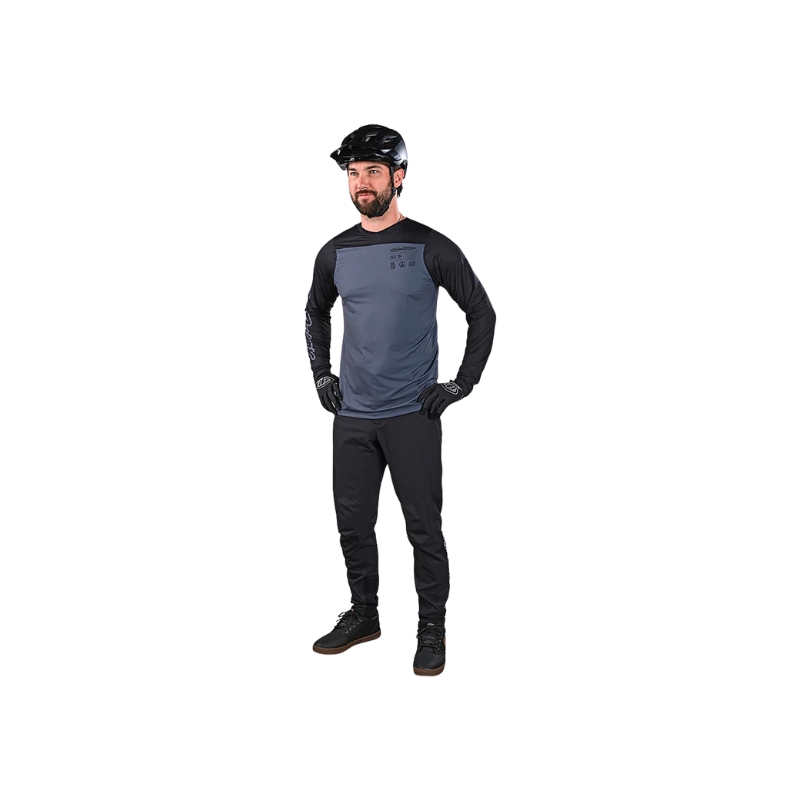Kolesarske hlače Troy Lee Design Skyline Pant Signature Black Kolesarske hlače Troy Lee Design Skyline Pant Signature Black