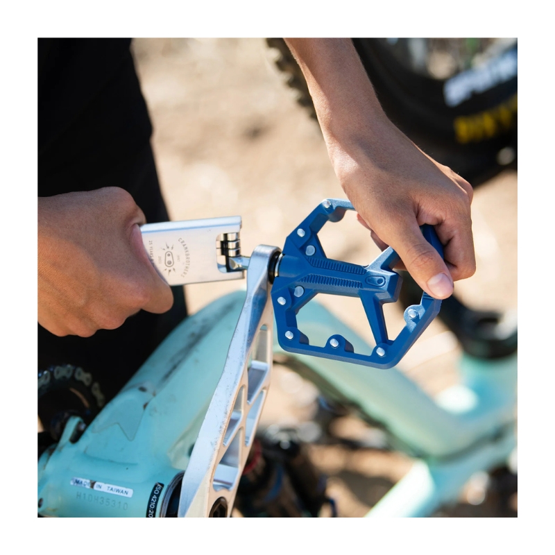 Pedala CRANK BROTHERS Stamp 1 V2 Sand Pedala CRANK BROTHERS Stamp 1 V2 Sand