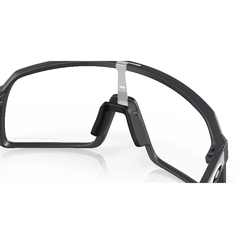 Sončna očala OAKLEY Sutro Matte Carbon / Clear Photochromic Sončna očala OAKLEY Sutro Matte Carbon / Clear Photochromic