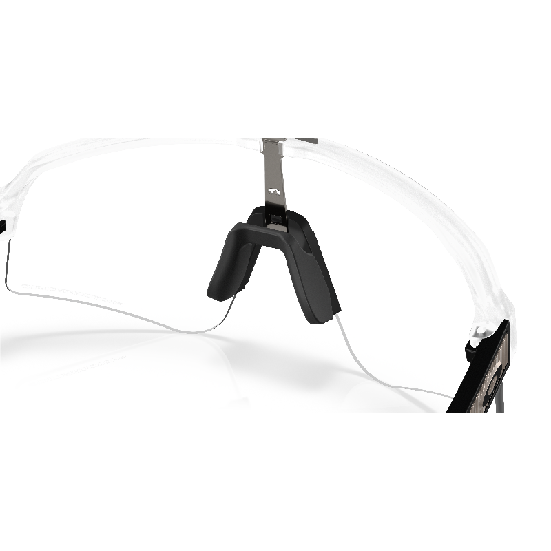 Sončna očala OAKLEY Sutro Lite Sweep Matte Clear / Clear Photochromic Sončna očala OAKLEY Sutro Lite Sweep Matte Clear / Clear Photochromic