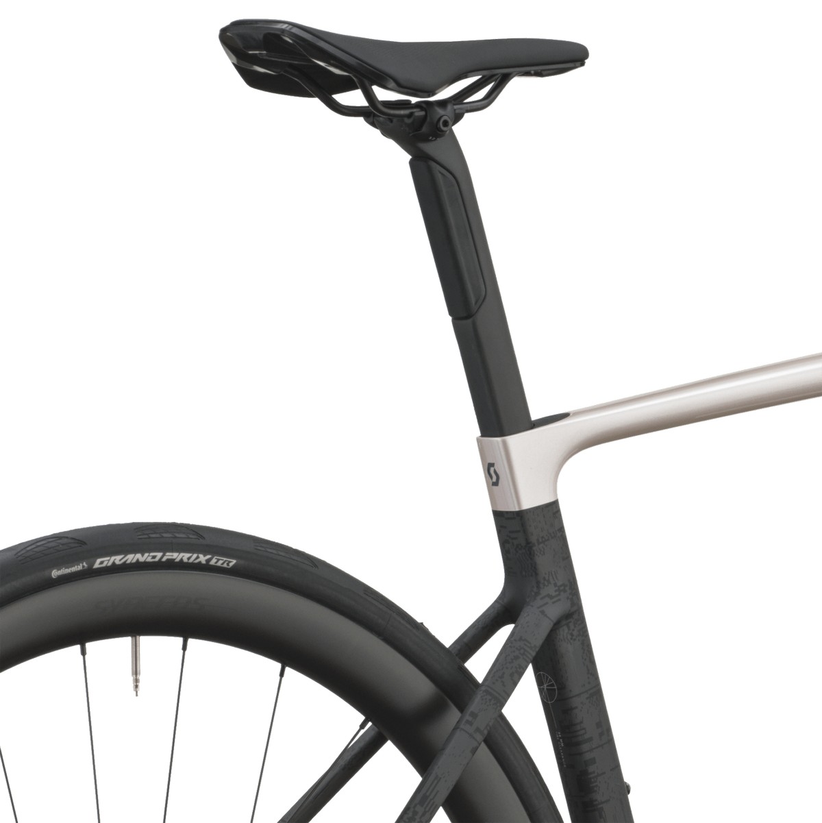 Cestno kolo SCOTT Addict RC 30 pink/carbon black